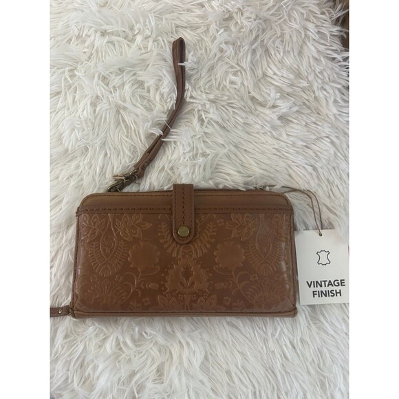 New THE SAK Brown Wallet Large Smartphone Leather Tobacco Floral Embossed - Picture 1 of 3
